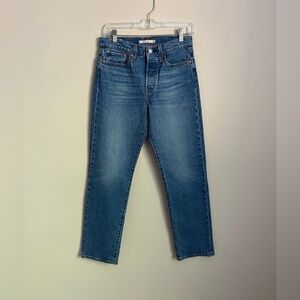 Levi’s Wedgie Straight Jeans Size 28